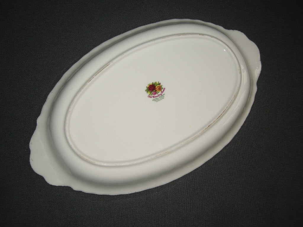 Royal Albert Old Country Roses presenteerschaaltje 26,7 x 16 cm. sleets