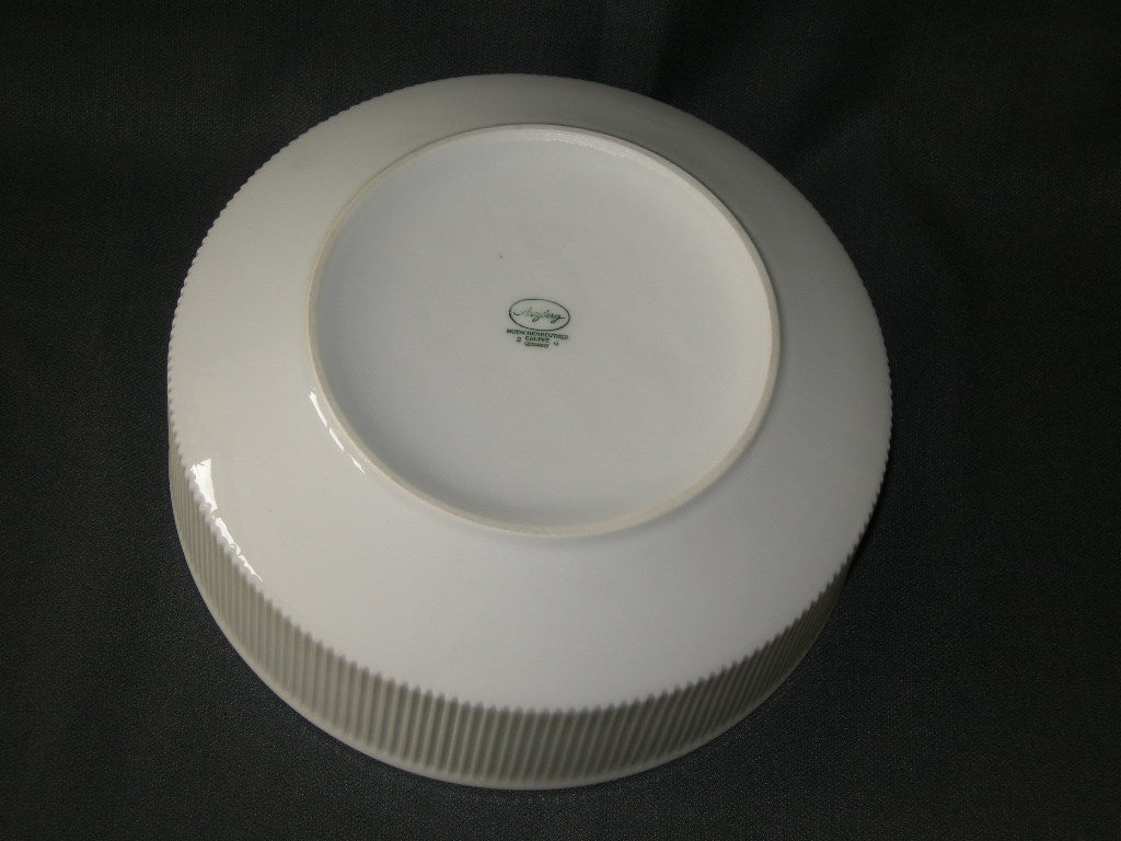 Arzberg Cannelee wit saladeschaal O19,5 cm. met beschadiging