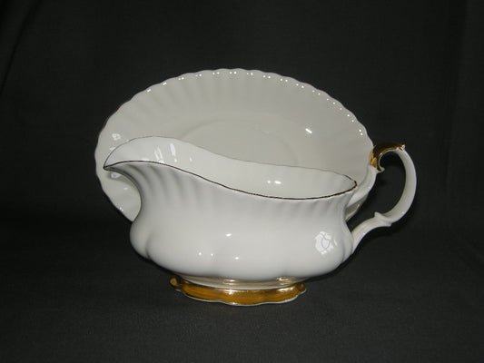 Royal Albert Val d'Or sauskom + onderschotel