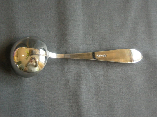 Sola GZ model 430 puntfilet sauslepel rechte steel