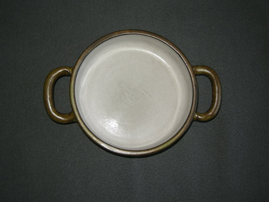 Lucie Q. Bakker Quirina schorsgroen schaaltje 2-oor O12,5 cm.