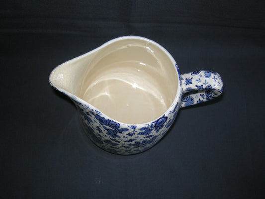 Societe Ceramique Beatrix schenkkan glad hoogte 16,5 cm.