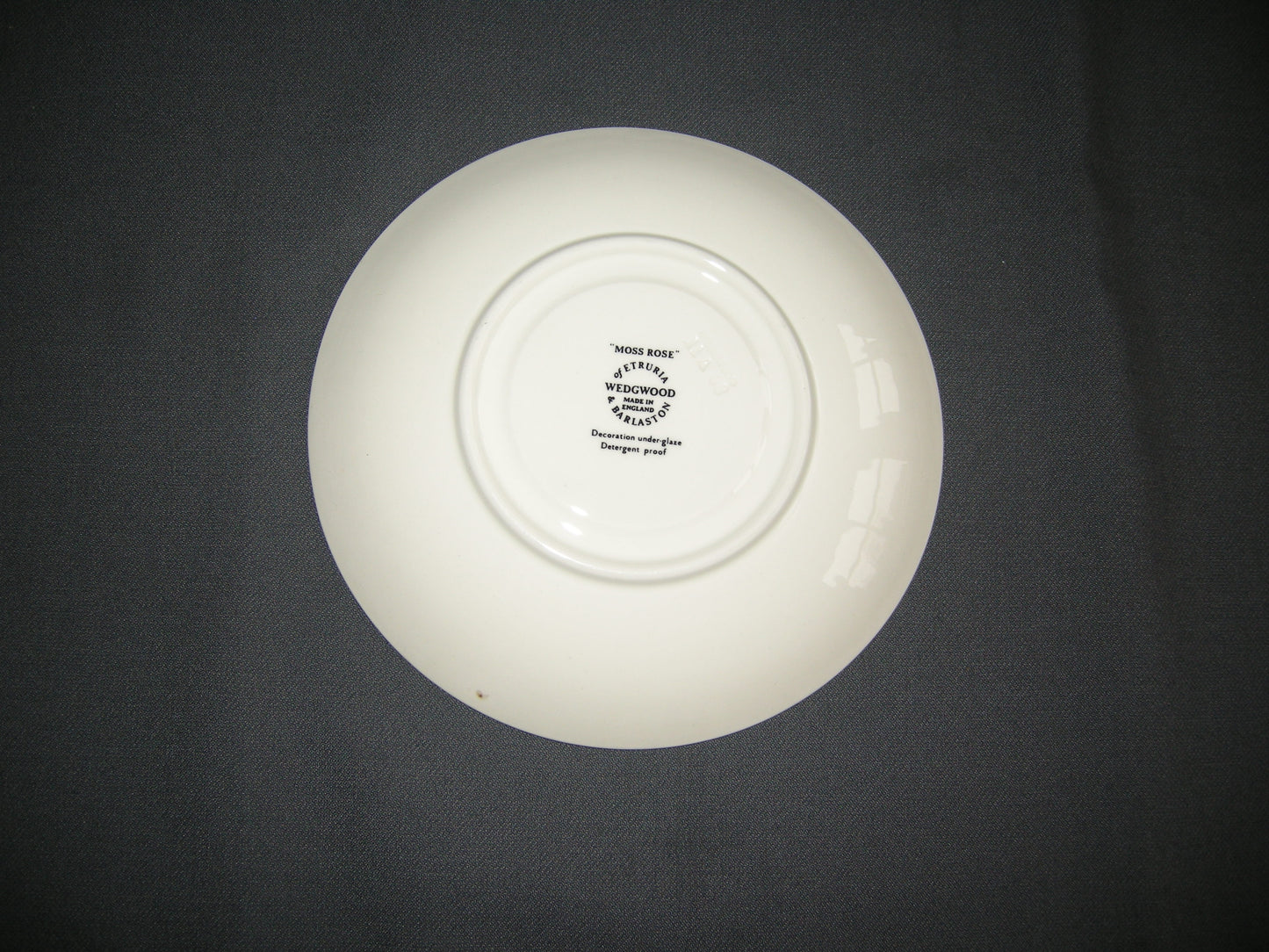 Wedgwood Moss Rose schotel O16,8 cm.