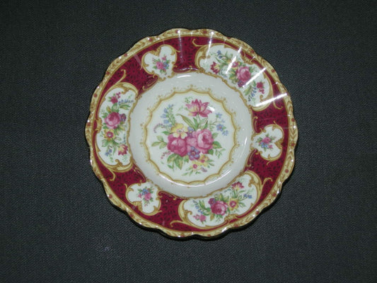 Royal Albert Lady Hamilton schulpschaaltje