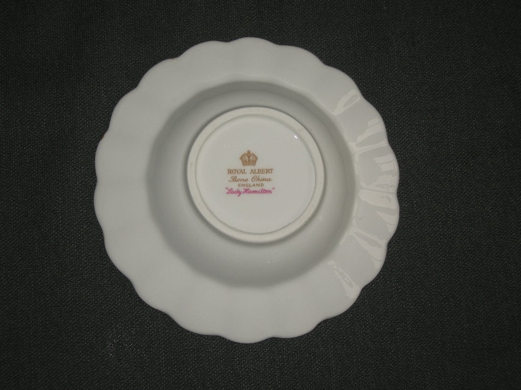 Royal Albert Lady Hamilton schulpschaaltje