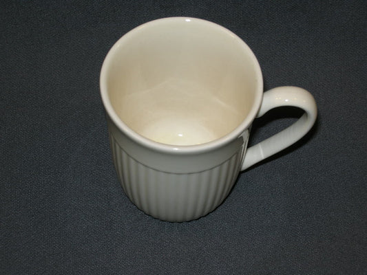 Wedgwood Edme plain mokje