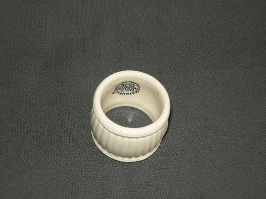 Wedgwood Edme plain servetring