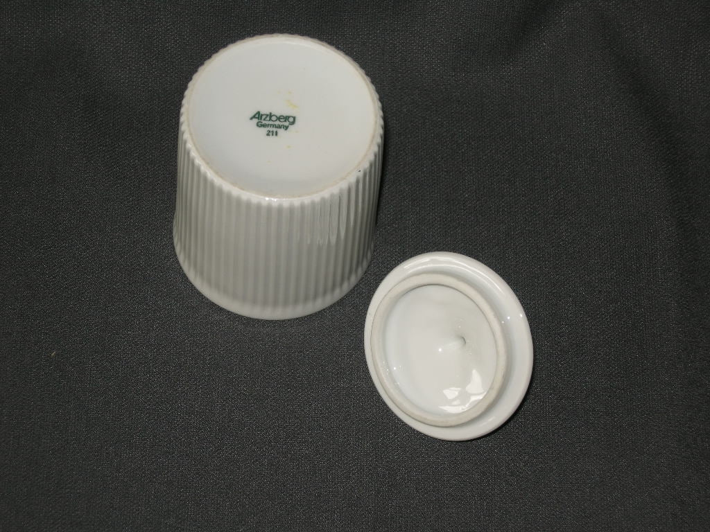 Arzberg Cannelee wit suikerpot