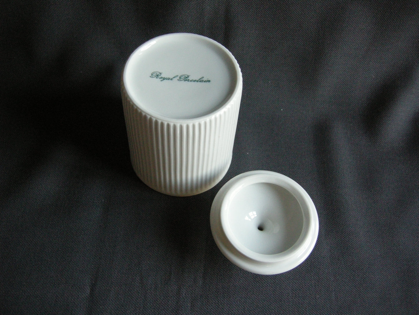 Royal Porcelain Cannelee wit suikerpot