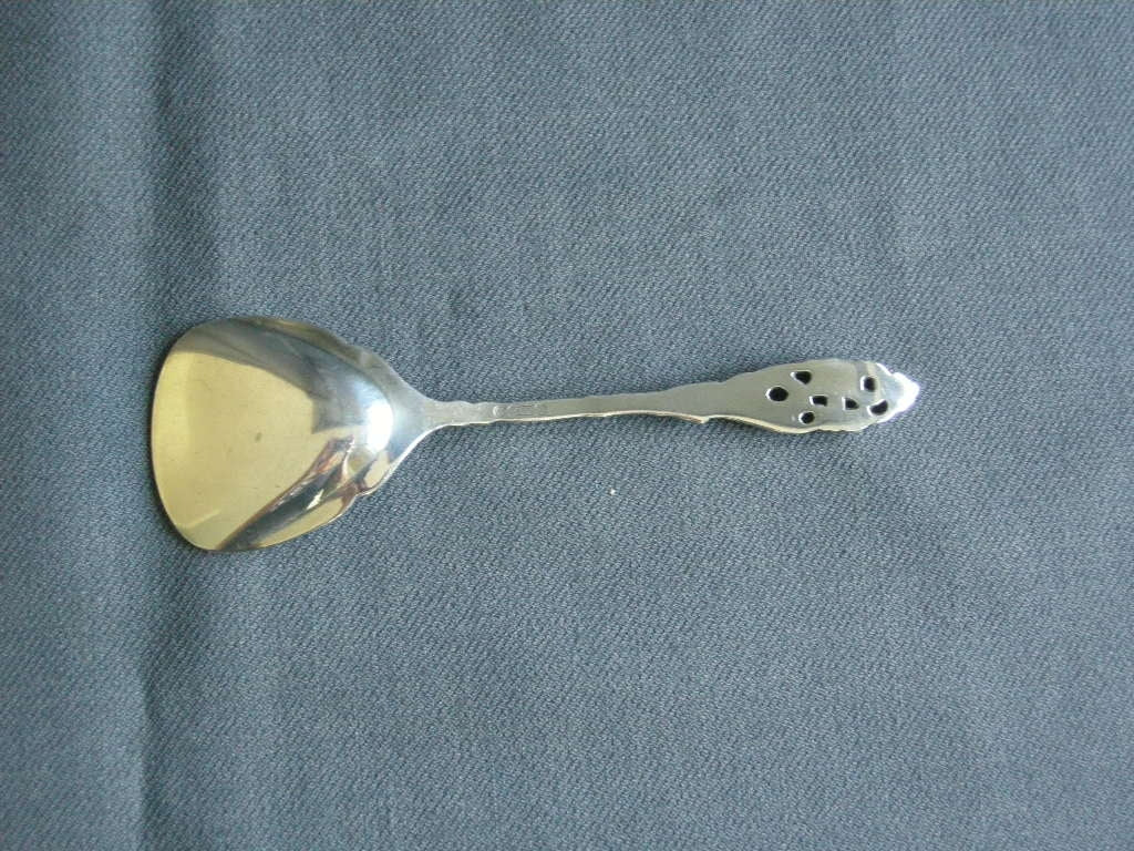 Gero verzilverd model 635 Oud Hollandsch suikerschep