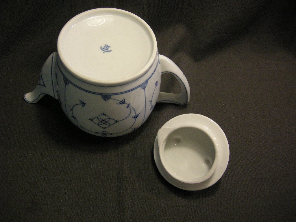 Diverse Blau Saks 007. Felda theepot