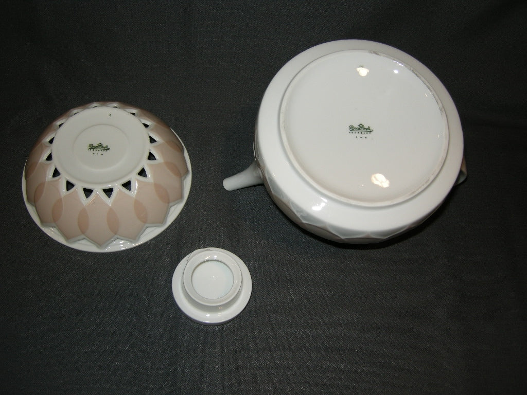 Rosenthal Lotus theepot + bijbehorend theelichtje