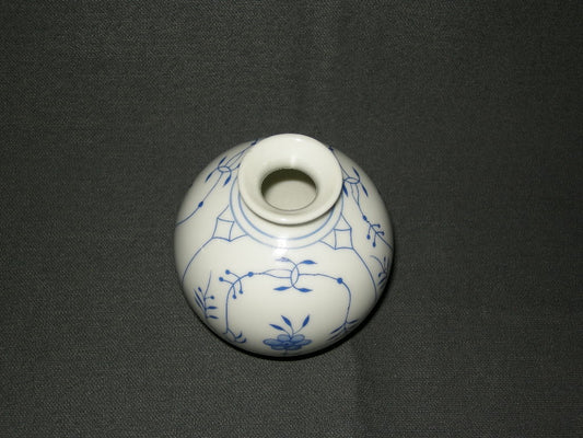 August Warnecke Friesisch Blau vaasje