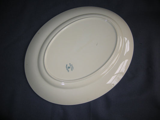 Johnson Bro's Victorian 765224 roomwit pastelgroen zilver vleesschaal 31 cm.