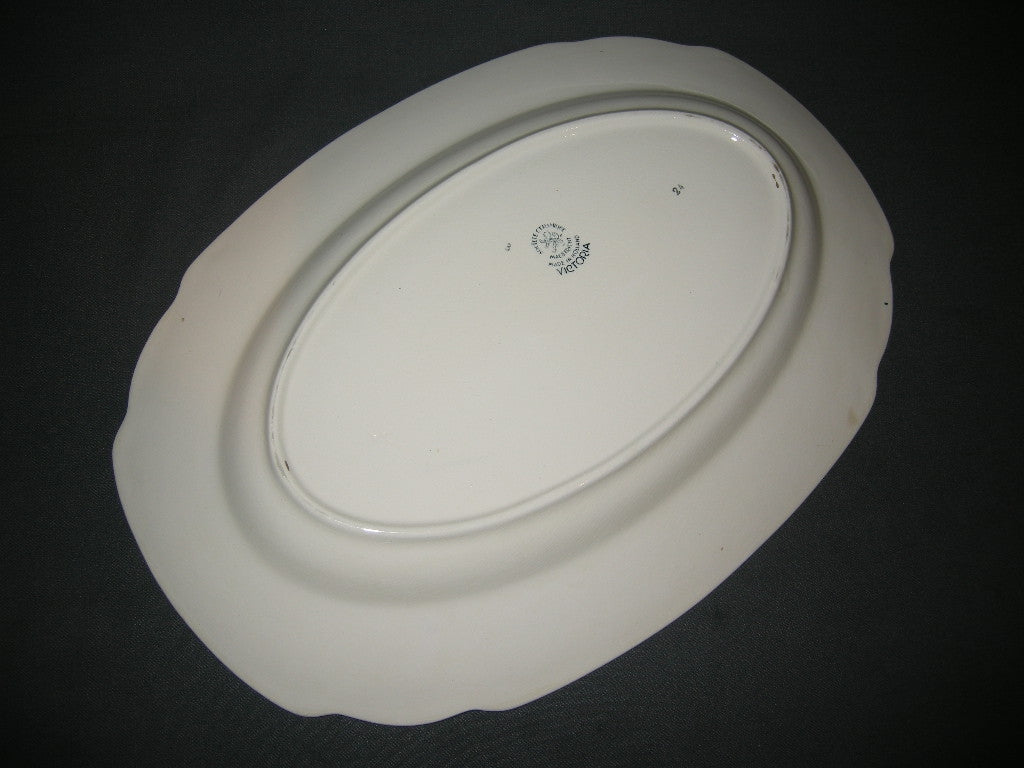 Societe Ceramique Victoria petrol vleesschaal 41 x 29 cm.