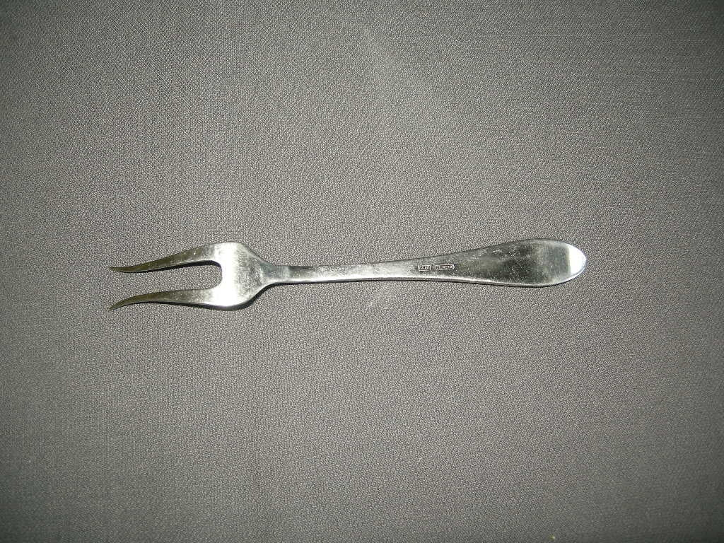 Gero Zilmeta model 718 puntfilet vleesvorkje