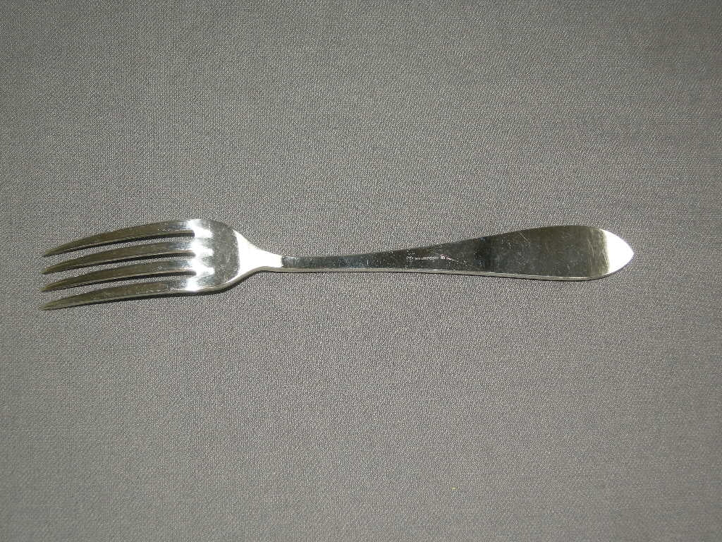 Nieuwpoort verzilverd puntfilet vork 20,5 cm.