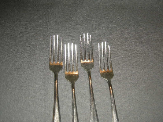 Gero verzilverd model 618 puntfilet vorken 20,5 cm. met slijtage