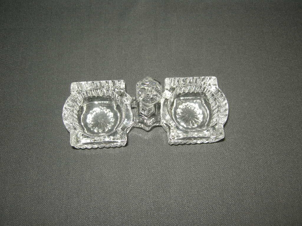 Gebruikt glas - kristal peper zout mosterd olie azijn 001. kristallen schaaltje peper en zout