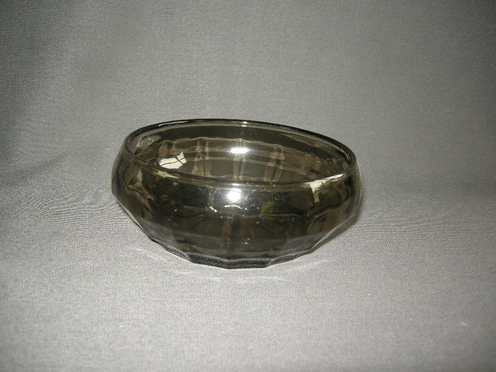 glas - kristal smoke 001. schaaltje