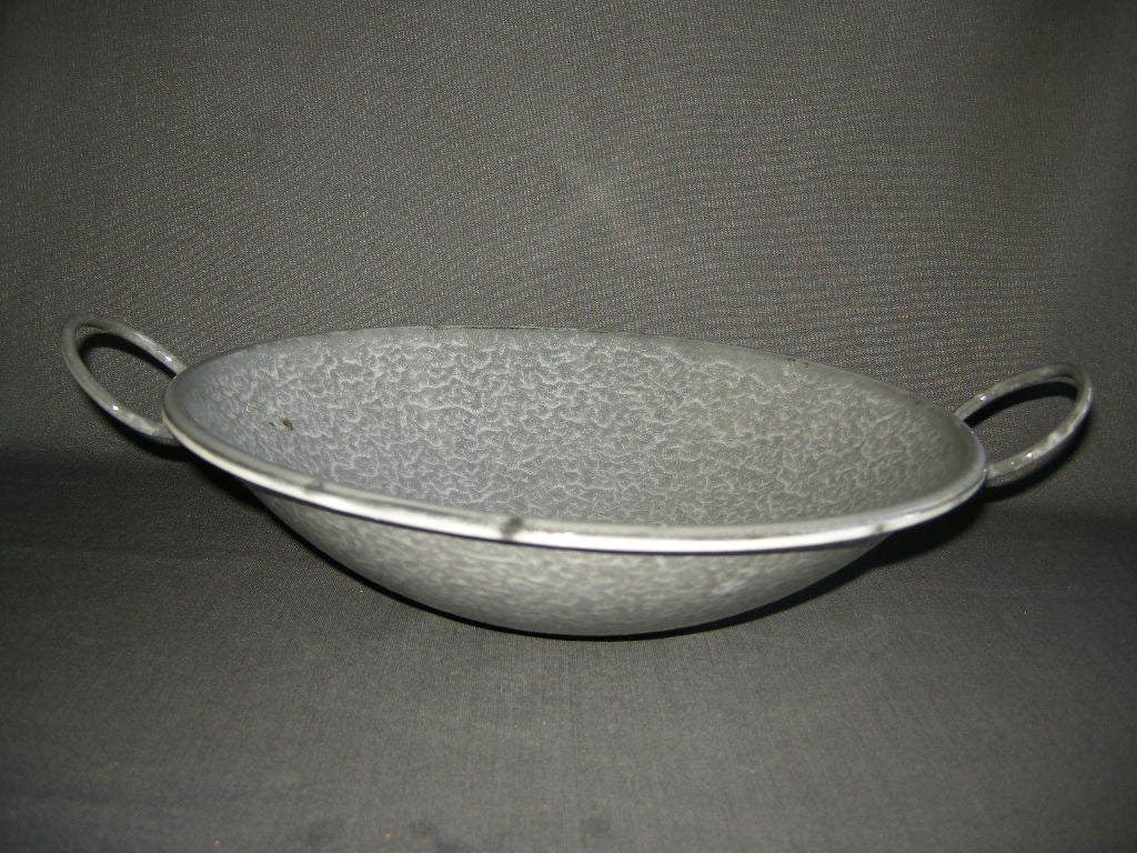 emaille grijs gewolkt 001. wok