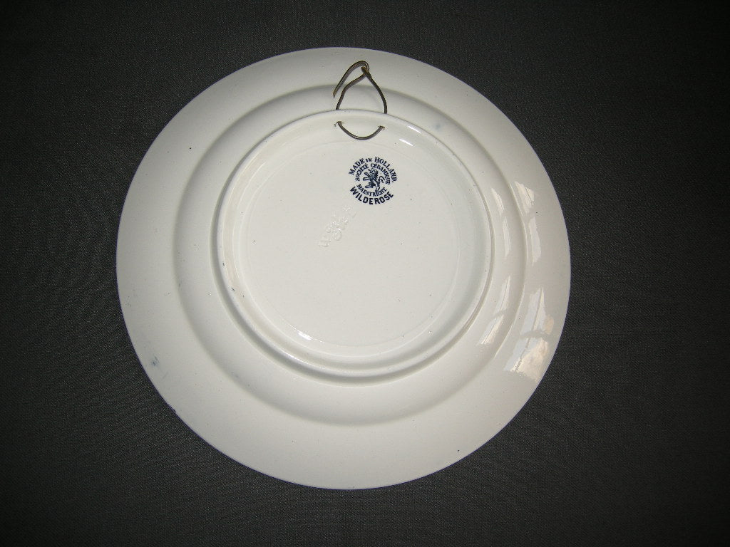 Societe Ceramique Wilderose 001. wandbord / dinerbord