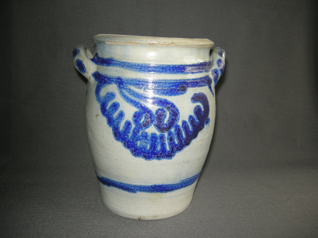 keulse potten 001. hoge pot met oren