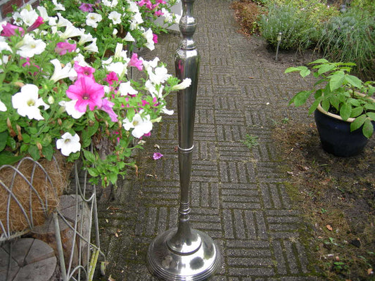 brocante verchroomd 001. hoge kandelaar