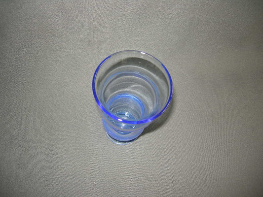 glas - kristal lichtblauw glas 002. vaasje