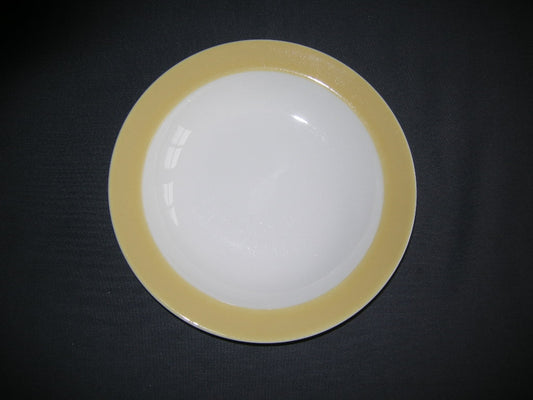 Petrus Regout / Royal Sphinx pastel okergeel 002. soepbord