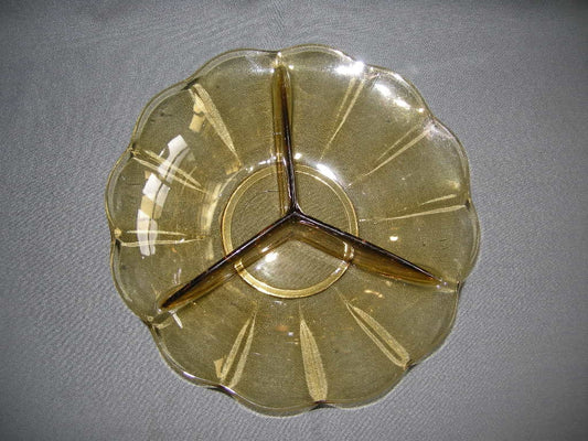 glas - kristal geel 002. 3-vakschaal