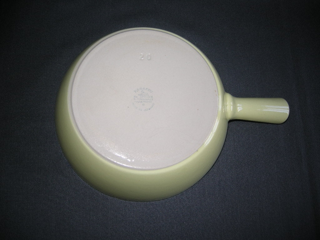 Petrus Regout parafeu geel 002. steelpan
