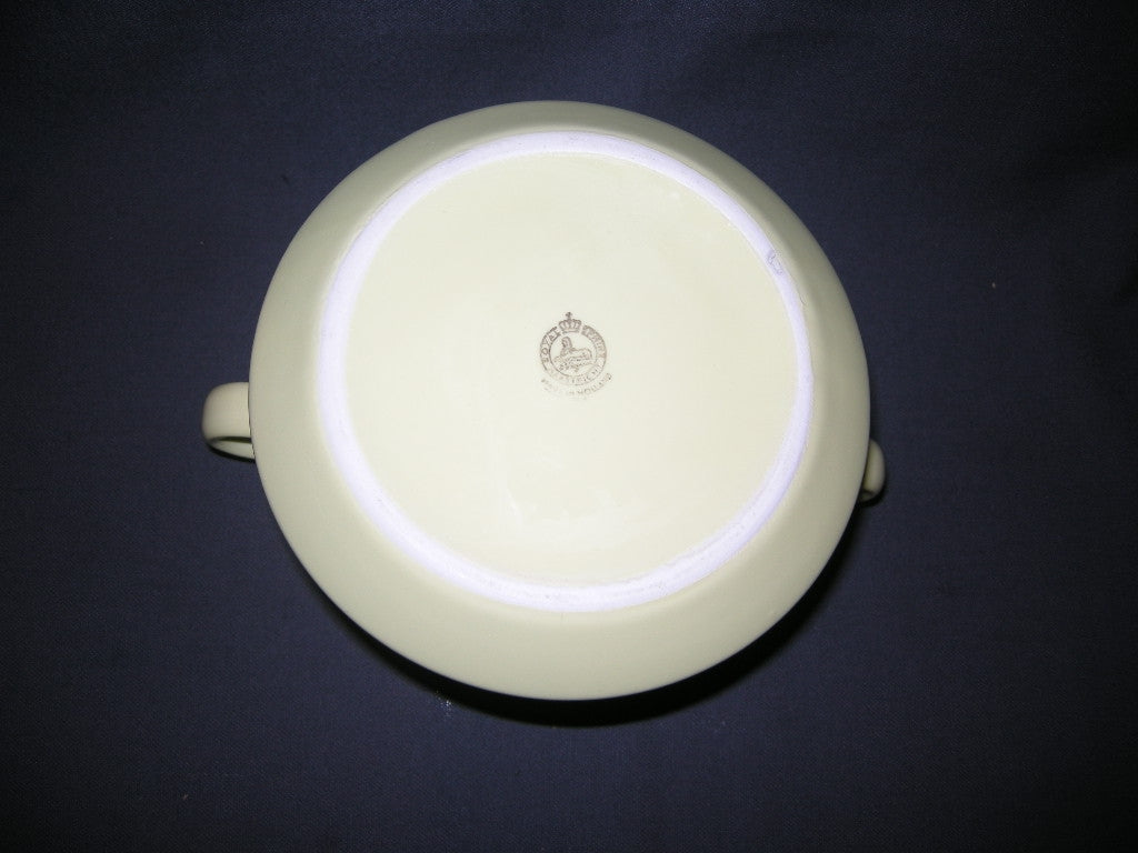 Petrus Regout / Royal Sphinx pastel geel 002. soepterrine Royco