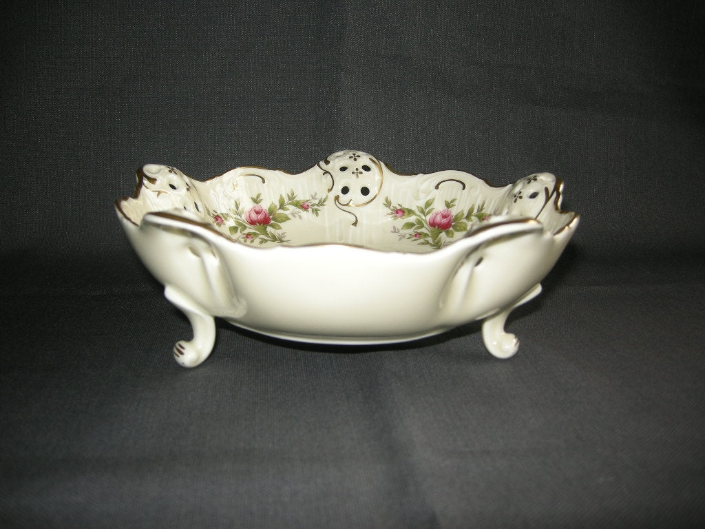 Rosenthal Moliere Moosrose 2984 002. bonbonschaaltje O19 cm., hoogte 7 cm.