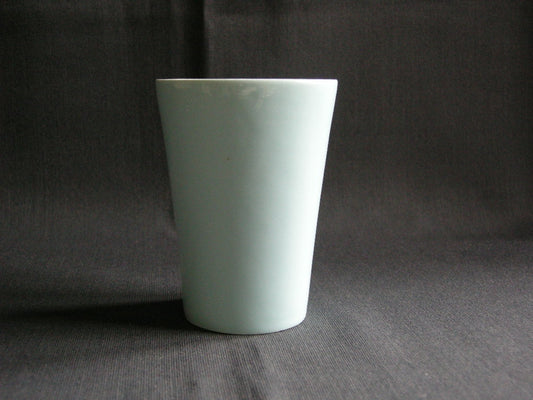 Petrus Regout / Royal Sphinx pastel blauw 002. beker