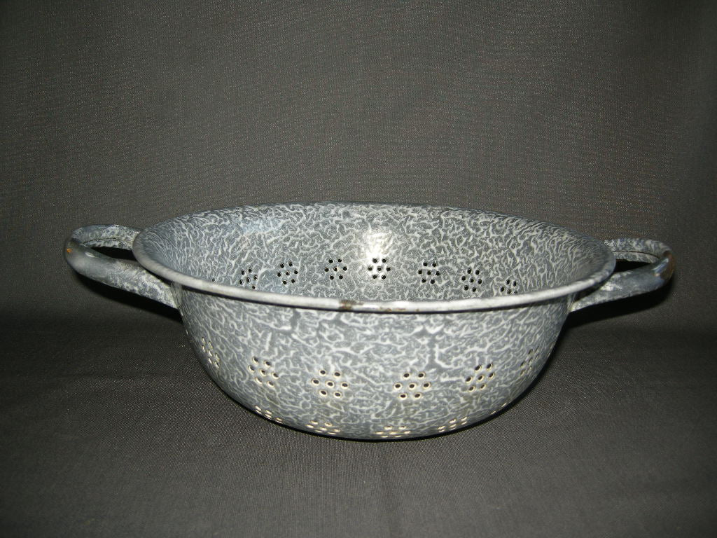 emaille grijs gewolkt 002. vergiet
