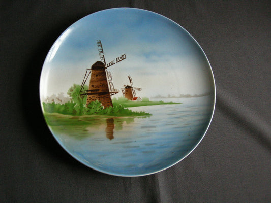 Societe Ceramique diverse wandborden gekleurd 002. S 182 molens