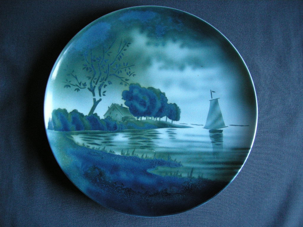 Societe Ceramique diverse wandborden blauw 002. decor S 4 bootje