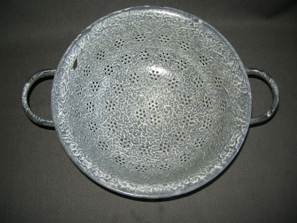 emaille grijs gewolkt 002. vergiet