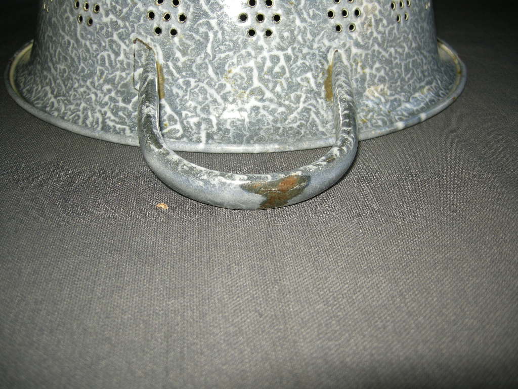 emaille grijs gewolkt 002. vergiet