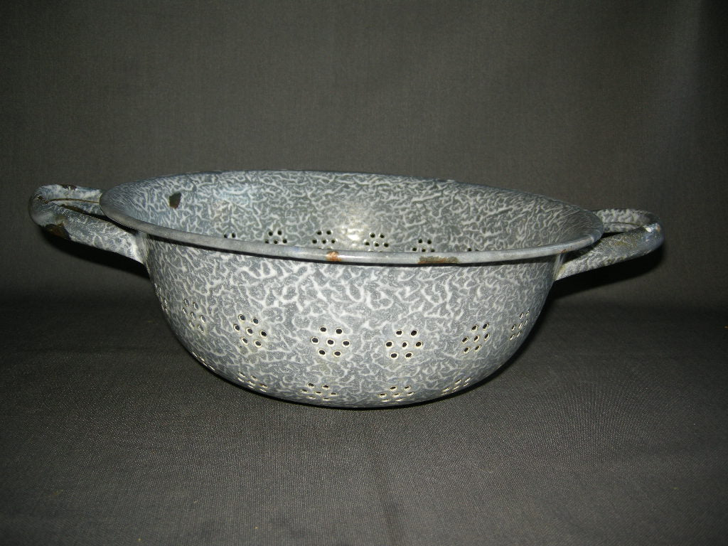 emaille grijs gewolkt 002. vergiet