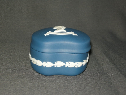 Wedgwood Jasperware Royal Blue dekselschaaltje 1952 Silver Jubilee 1977