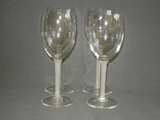 glas - kristal diverse glazen 003a. 4 wijnglazen met wit been