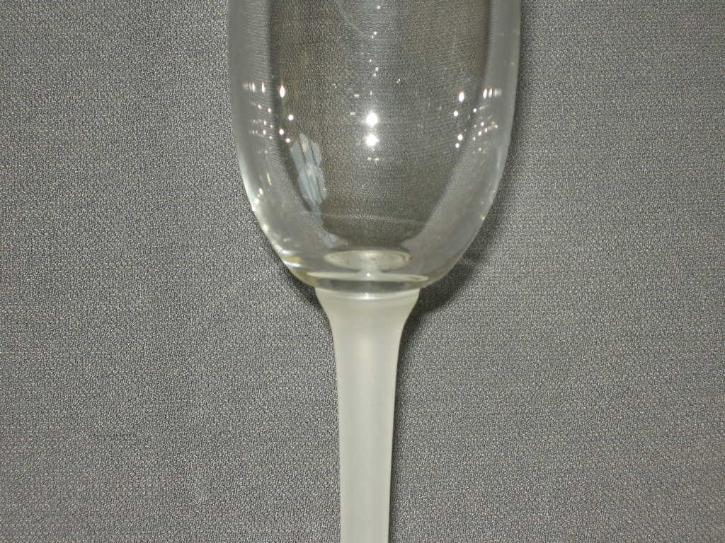 glas - kristal diverse glazen 003b. 6 champagneglazen met wit been