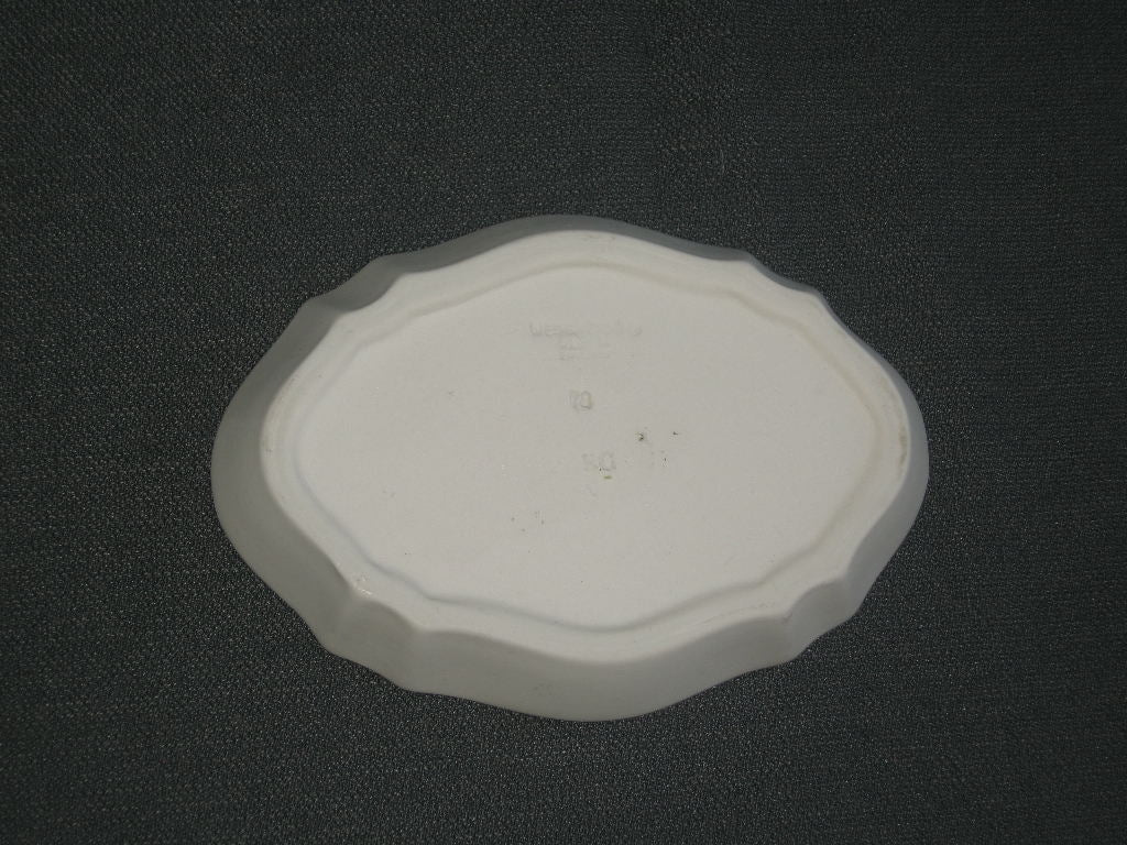 Wedgwood Jasperware wit - blauw 003. ovaal schaaltje