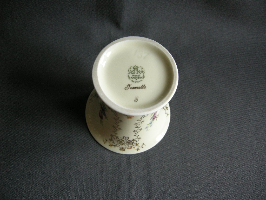 Alka 003. vaasje Jeannette
