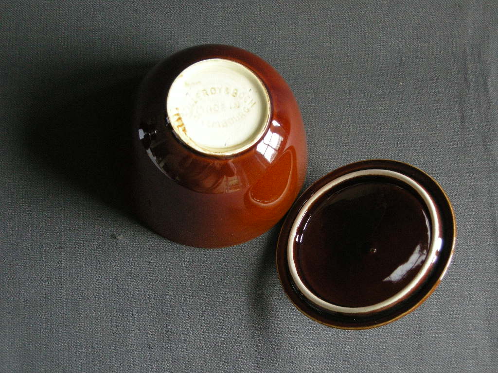 Villeroy & Boch bruin 003. suikerpot