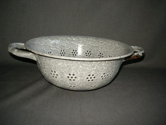 emaille grijs gewolkt 003. vergiet