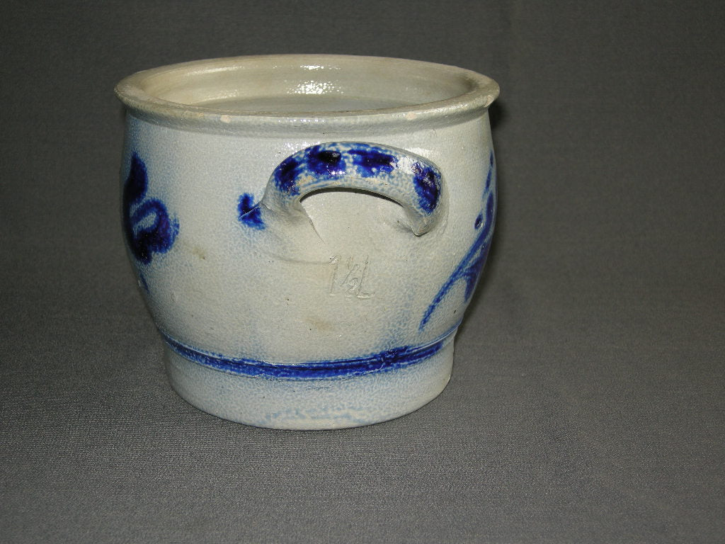 keulse potten 003. pot 1 1/2 ltr. met oren