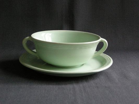 Boch / Villeroy & Boch pastel groen 004. soepkop & schotel